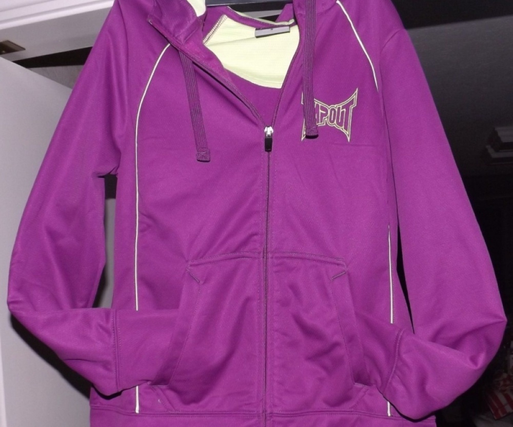 NWTS TAPOUT LONG SLEEVED SMALL PURPLE HOODIE - $25 | Clothing and Apparel